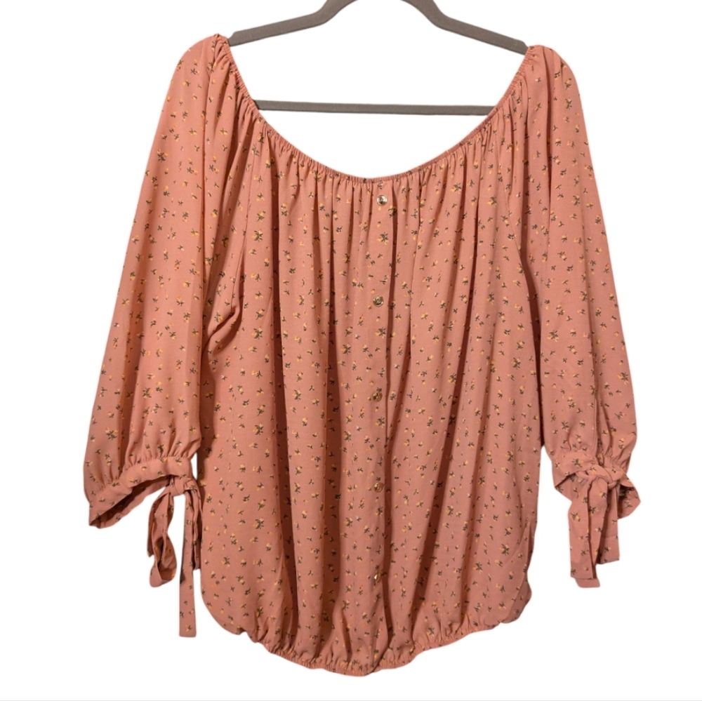 Zenobia 1X Women's Peach Floral Top - Picture 2 of 4